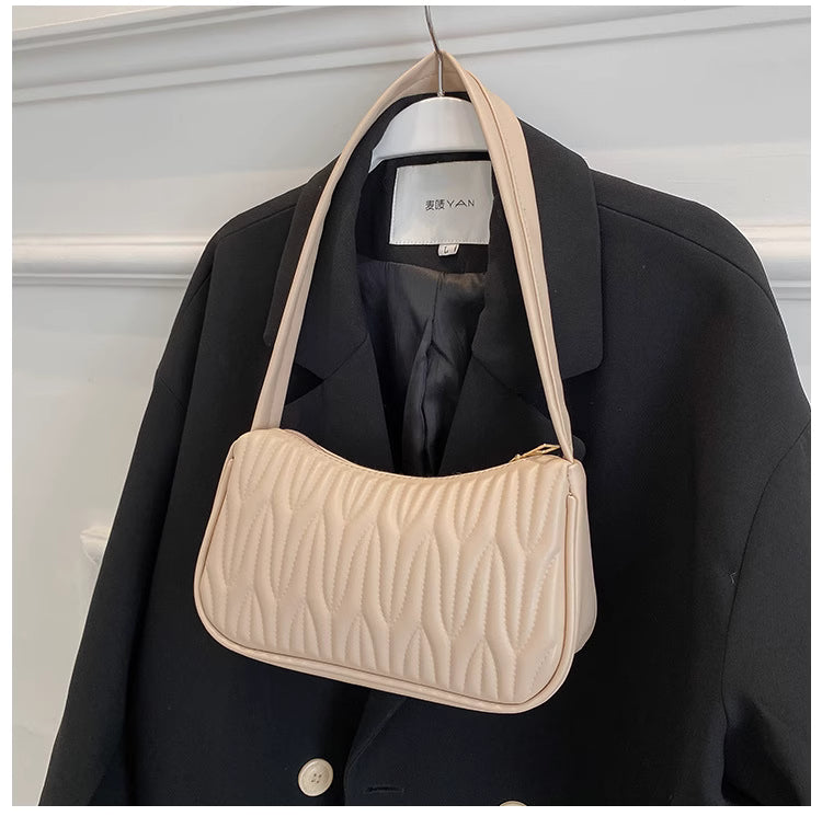 Shoulder Bag for Women 2025 New French Niche Crossbody Bag with Pleated Texture Versatile