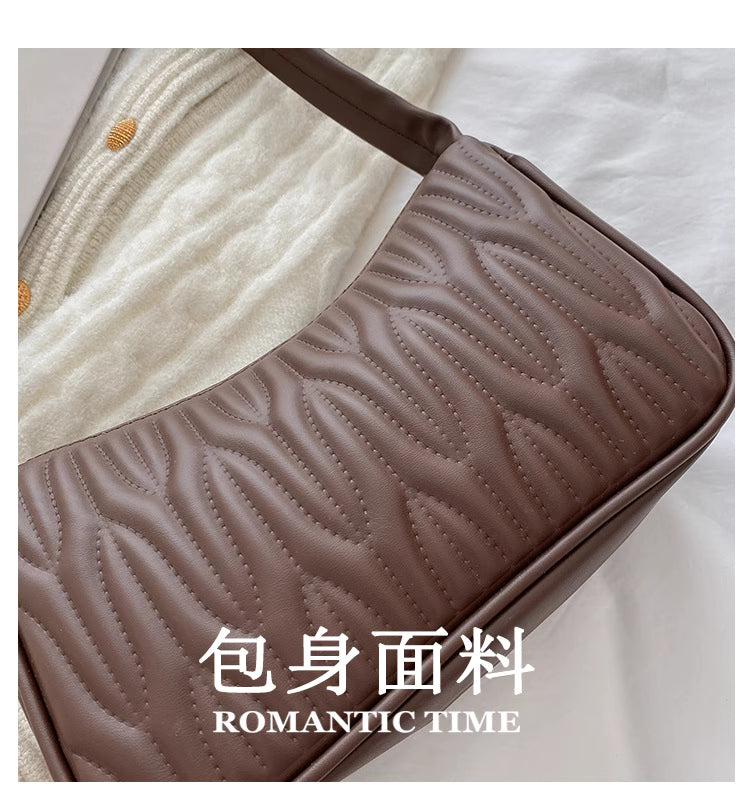 Shoulder Bag for Women 2025 New French Niche Crossbody Bag with Pleated Texture Versatile