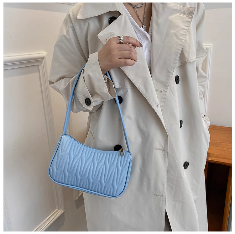 Shoulder Bag for Women 2025 New French Niche Crossbody Bag with Pleated Texture Versatile