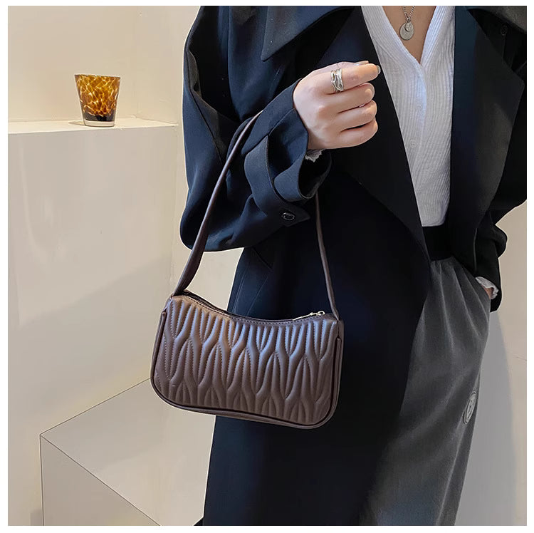 Shoulder Bag for Women 2025 New French Niche Crossbody Bag with Pleated Texture Versatile