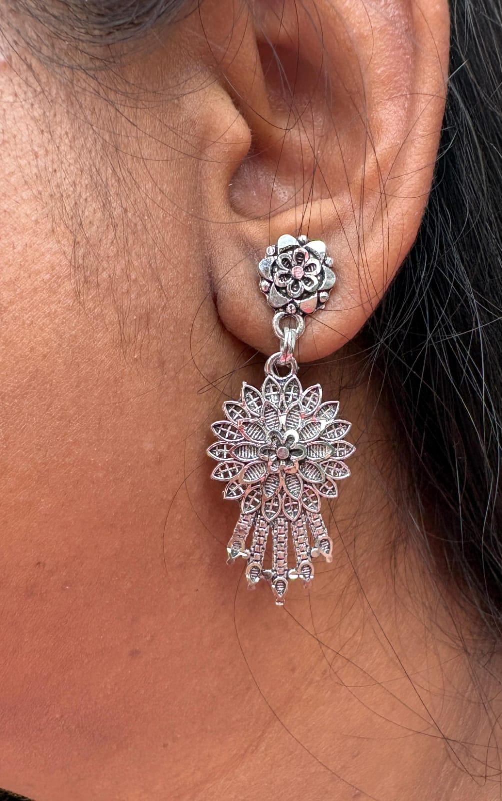 Elegant Indian Pearl Neckpiece