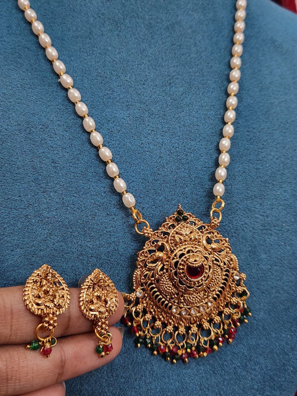 Pearl Chain Temple Necklace Set