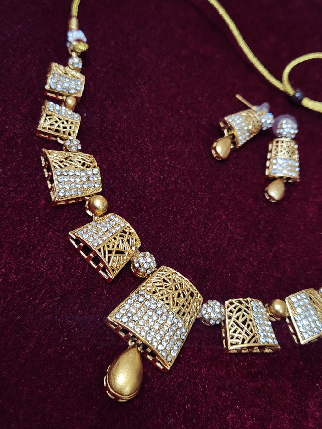 South Indian Geometric Lattice Gold-Plated Necklace Set