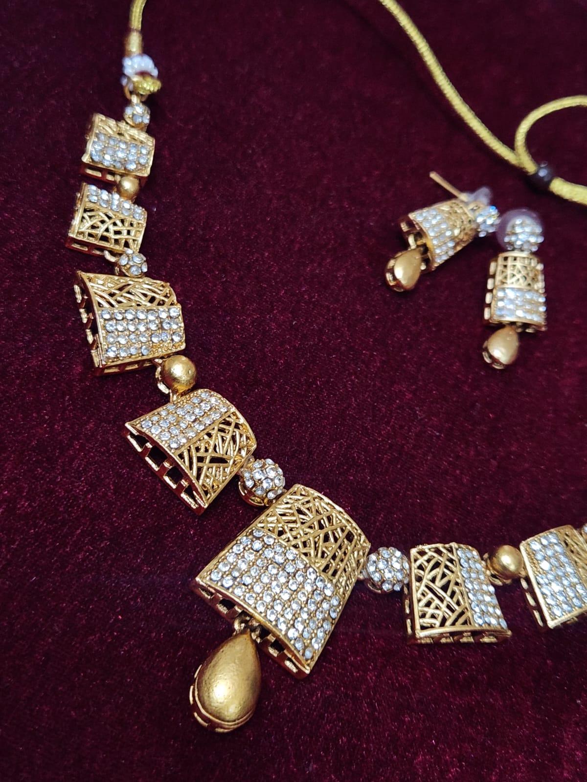 South Indian Geometric Lattice Gold-Plated Necklace Set