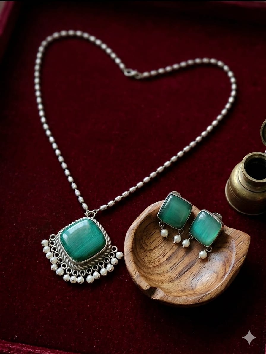 Malachite Elegance Statement Jewelry Set